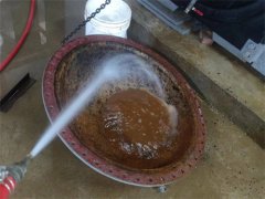 寫字樓冷凝器、冷卻塔怎么清洗搶修